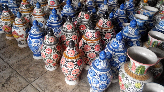 Kerajinan Keramik